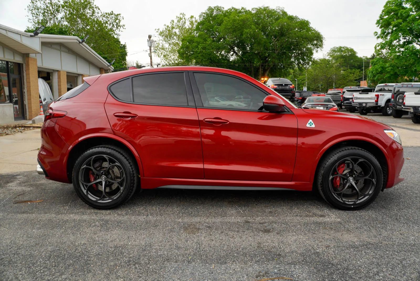 Used 2018 Alfa Romeo Stelvio Quadrifoglio w/ Convenience Package AWD/4WD image 8