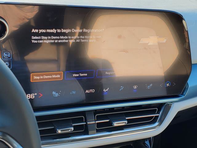 New 2026 Chevrolet Equinox EV LT image 16