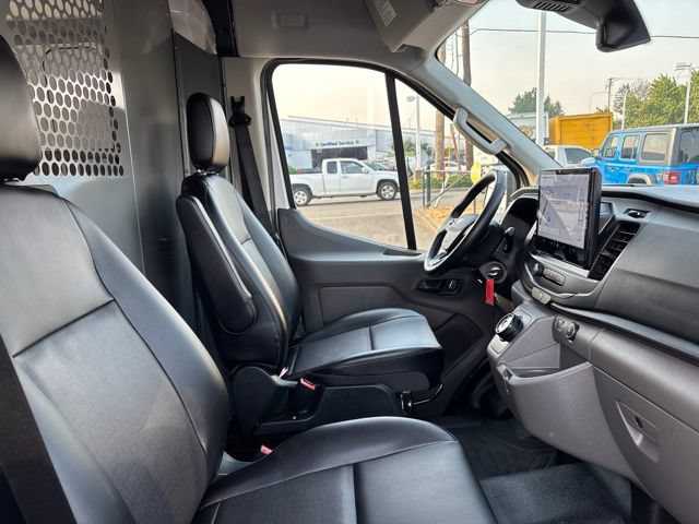 Used 2023 Ford E-Transit Medium Roof RWD image 10