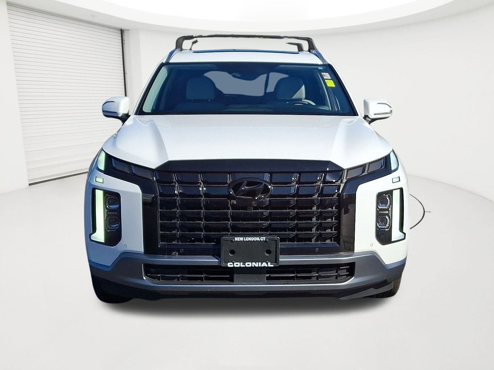 Used 2023 Hyundai Palisade SEL w/ Premium Package image 2
