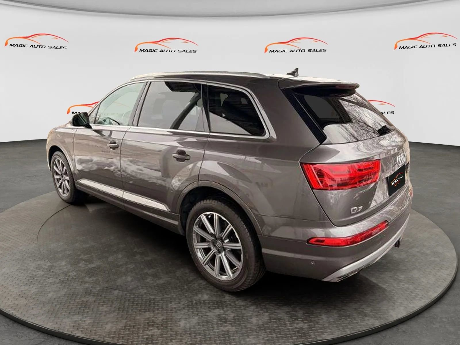Used 2019 Audi Q7 3.0T Premium Plus w/ Premium Plus Package image 10