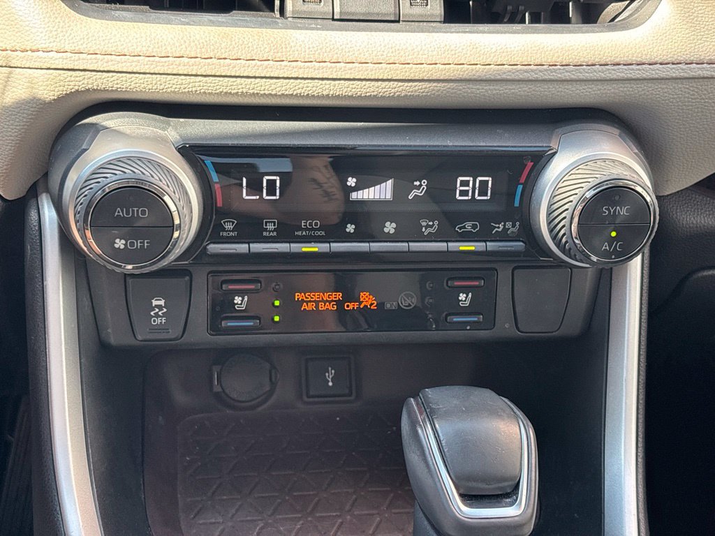 Used 2022 Toyota RAV4 Limited AWD/4WD image 13
