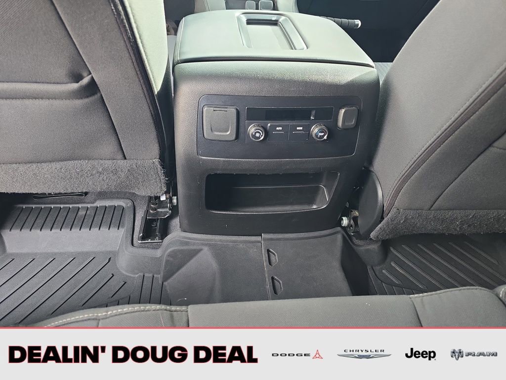 Used 2020 GMC Yukon XL SLE w/ Enhanced Driver Alert Package image 25