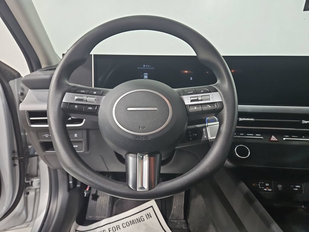 Certified 2025 Hyundai Sonata SEL AWD/4WD image 16