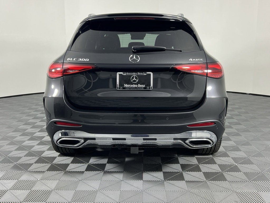 Used 2025 Mercedes-Benz GLC 300 4MATIC image 8