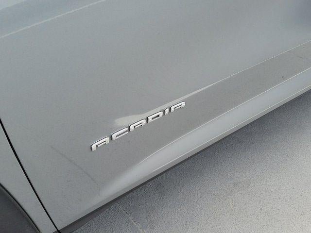 Used 2024 GMC Acadia Elevation FWD image 6