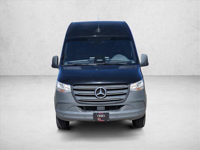 Used 2025 Mercedes-Benz Sprinter 2500 image 2