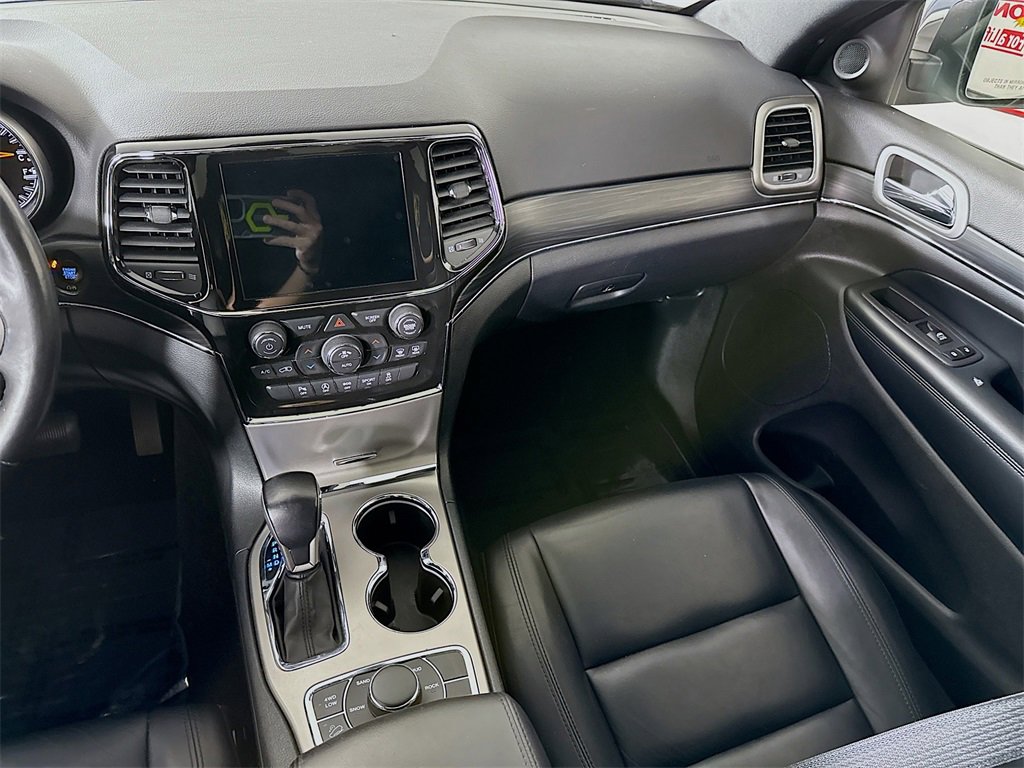 Used 2021 Jeep Grand Cherokee Limited image 28