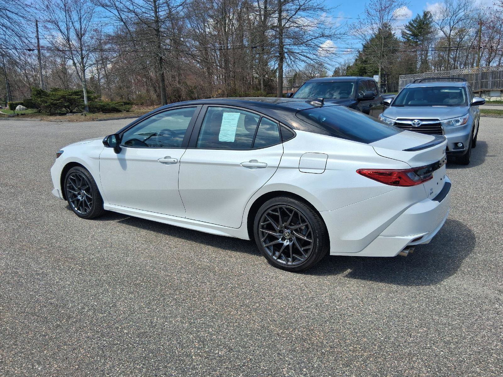 Used 2025 Toyota Camry XSE AWD/4WD image 5