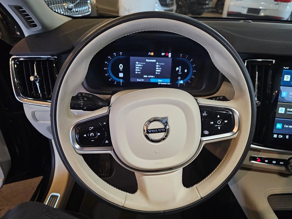 Certified 2025 Volvo V90 B6 Cross Country Plus AWD/4WD image 20