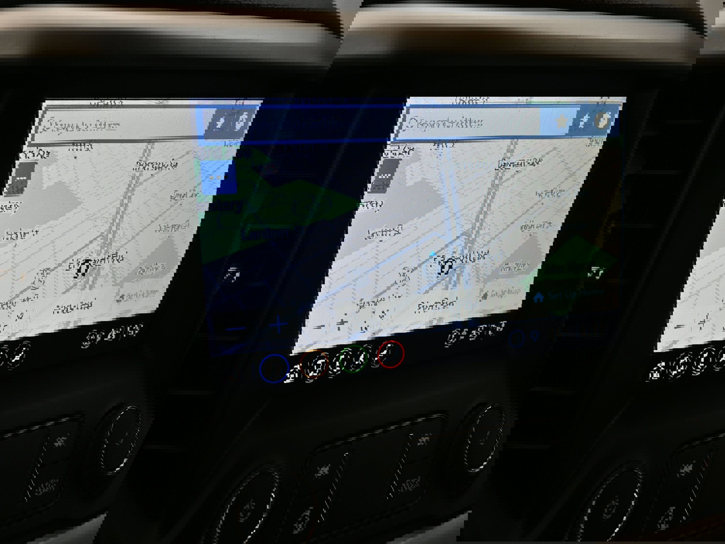 Used 2023 GMC Acadia SLT w/ Technology Package image 19