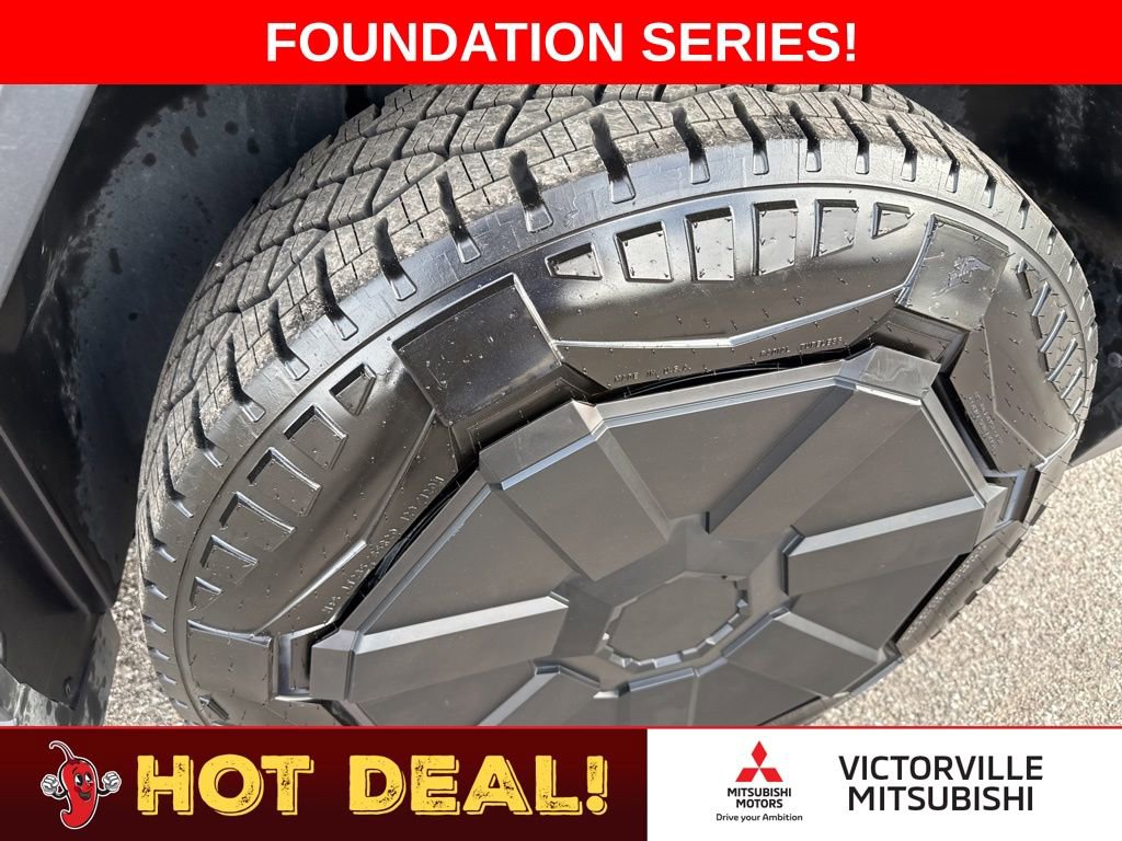 Used 2024 Tesla Cybertruck AWD Crew Cab image 14