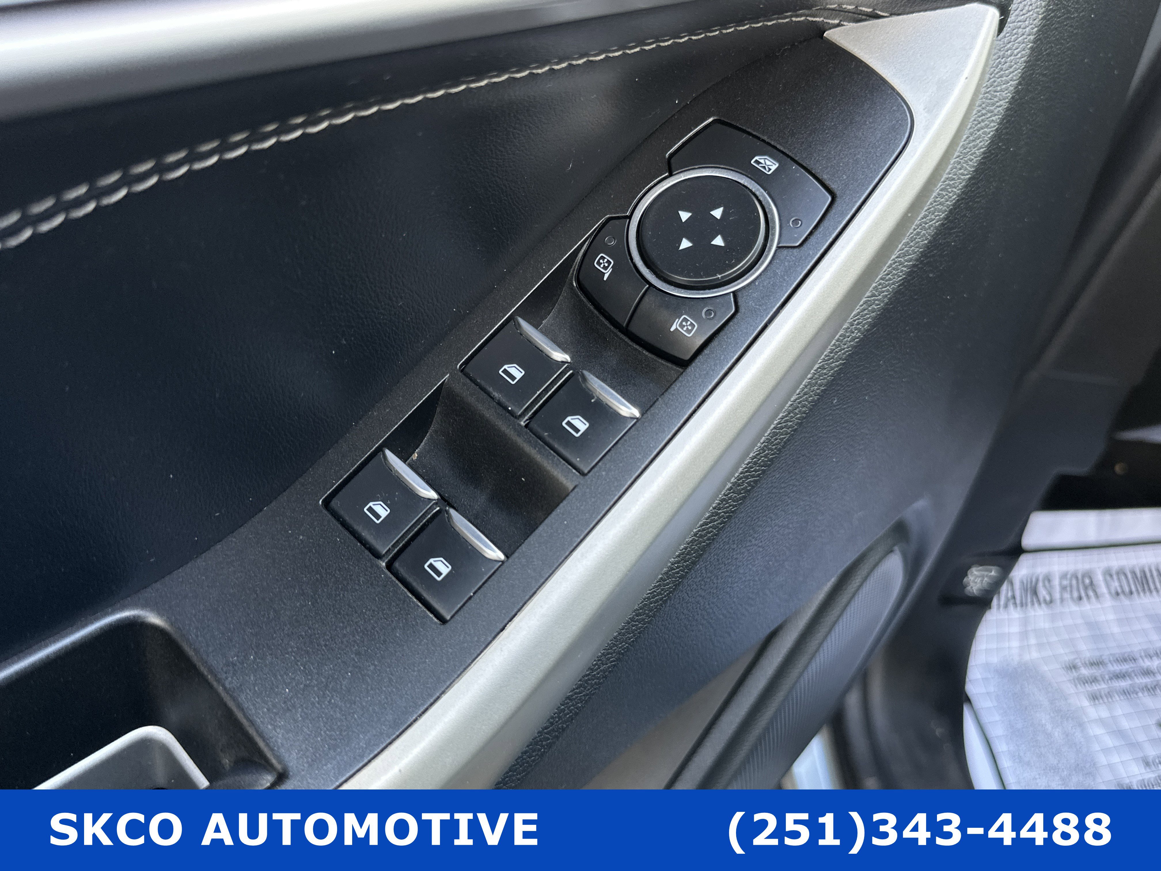 Used 2022 Ford Explorer XLT w/ Equipment Group 202A image 21