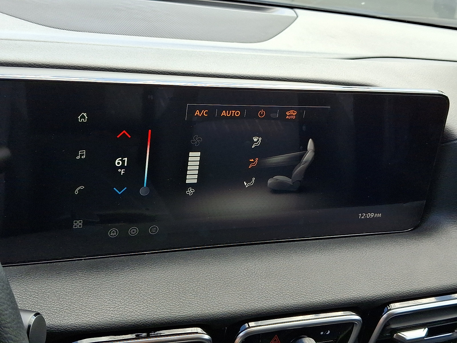 New 2027 Nissan Sentra SV w/ Floor Mat Package FWD image 13