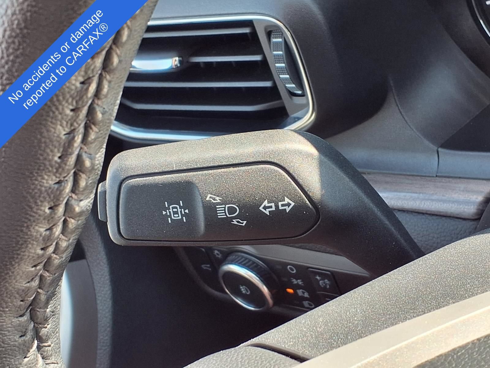Used 2023 Ford Explorer Limited w/ Limited Technology Package AWD/4WD image 23