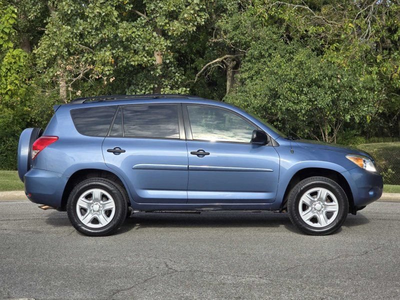 Used 2008 Toyota RAV4 4WD image 3