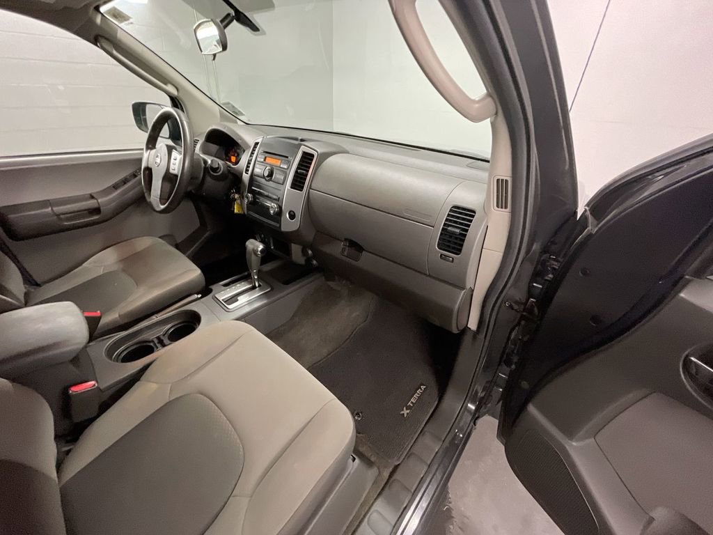 Used 2012 Nissan Xterra S image 24