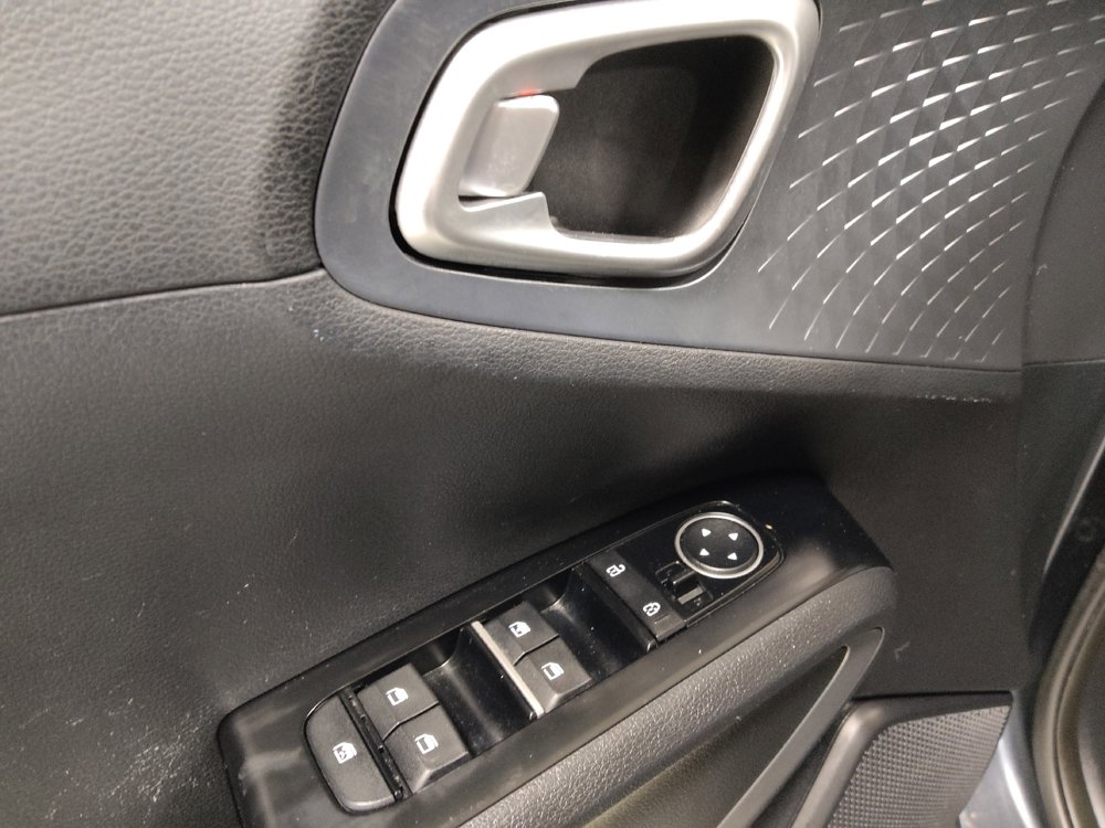 Used 2020 Kia Soul EX image 27