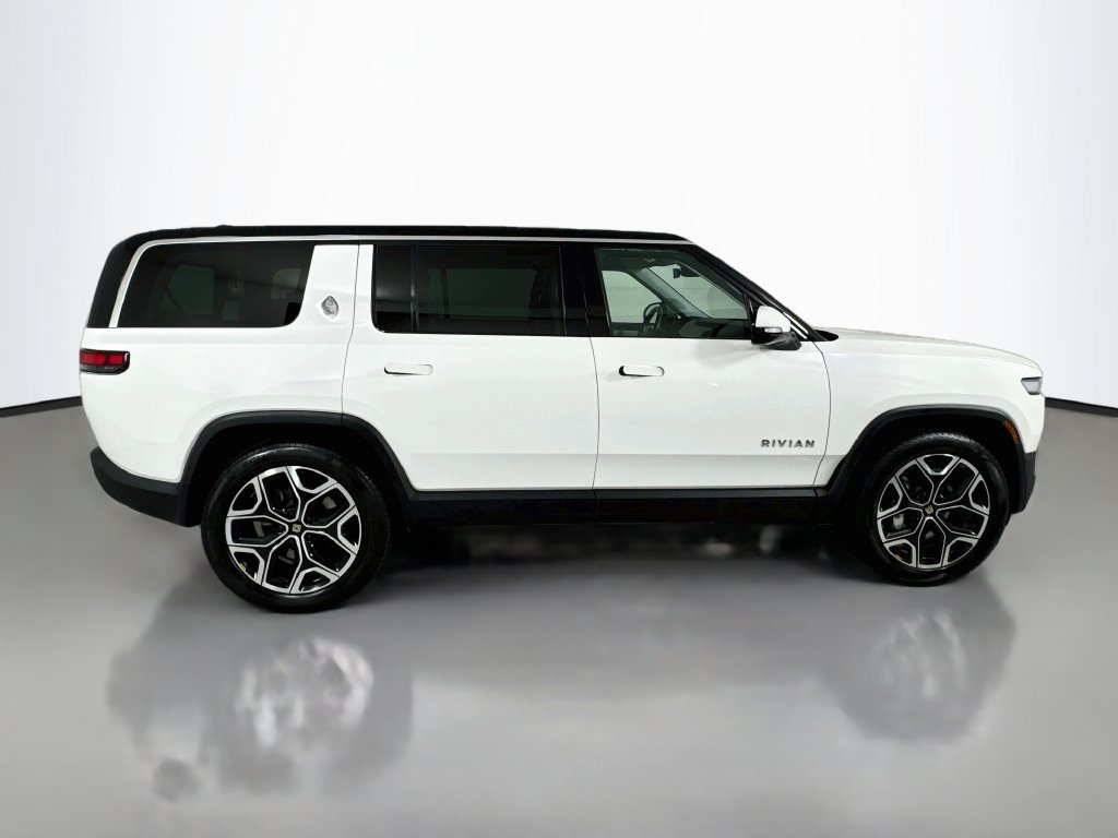 Used 2025 Rivian R1S Adventure Dual AWD/4WD image 9