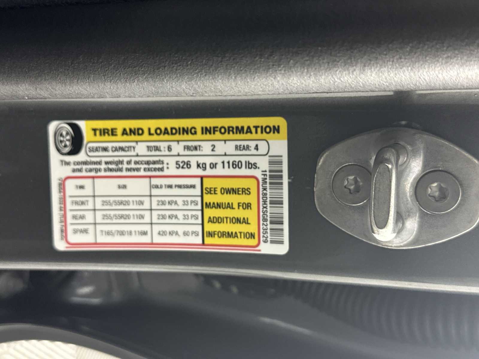 Used 2025 Ford Explorer Active w/ Active Comfort Package RWD image 35