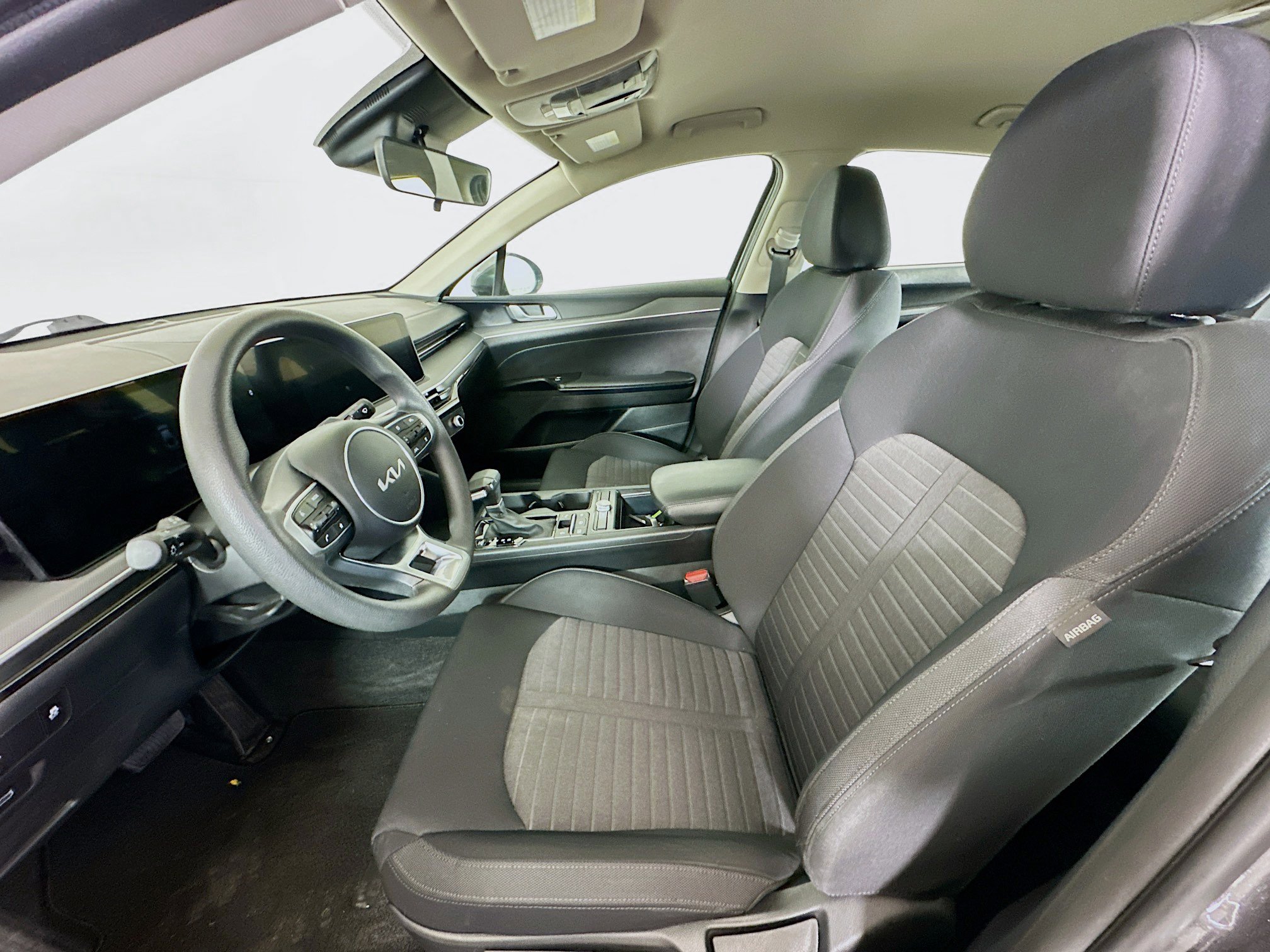 Used 2025 Kia K5 LXS image 13