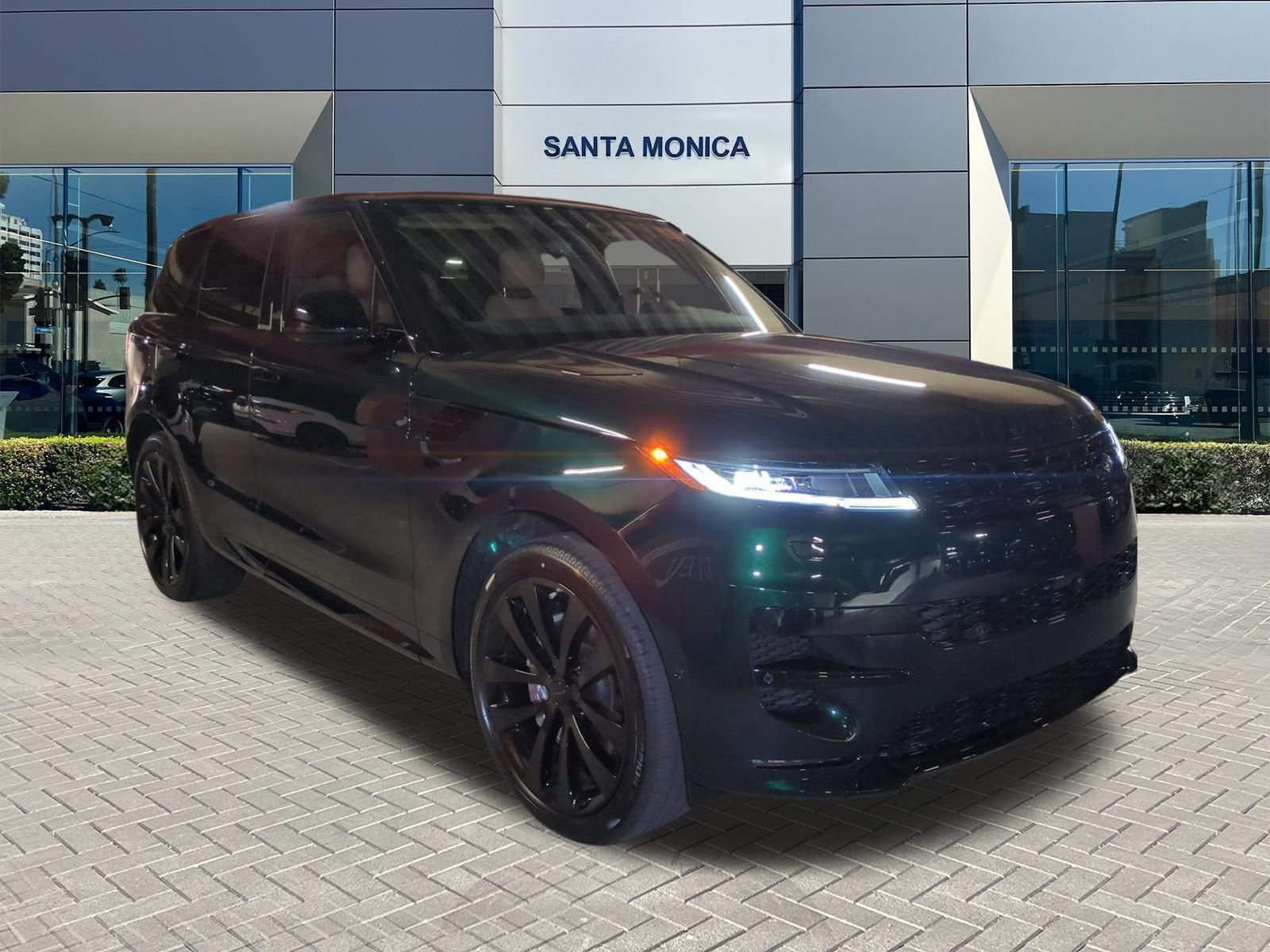 New 2026 Land Rover Range Rover Sport Dynamic SE AWD/4WD image 7