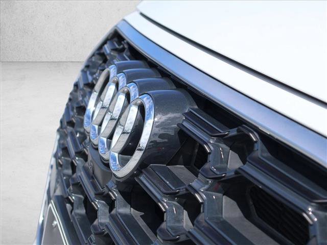 Used 2023 Audi Q5 e Premium Plus w/ Premium Plus Package AWD/4WD image 30