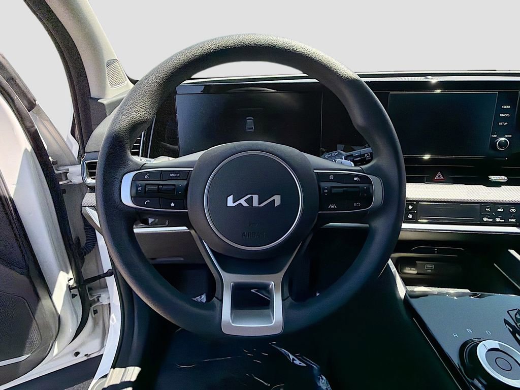 Used 2025 Kia Sportage LX AWD/4WD image 11