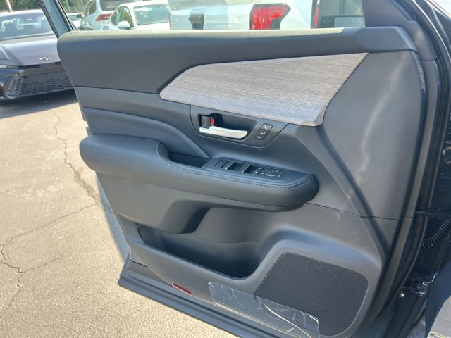 New 2026 Toyota Grand Highlander AWD image 28