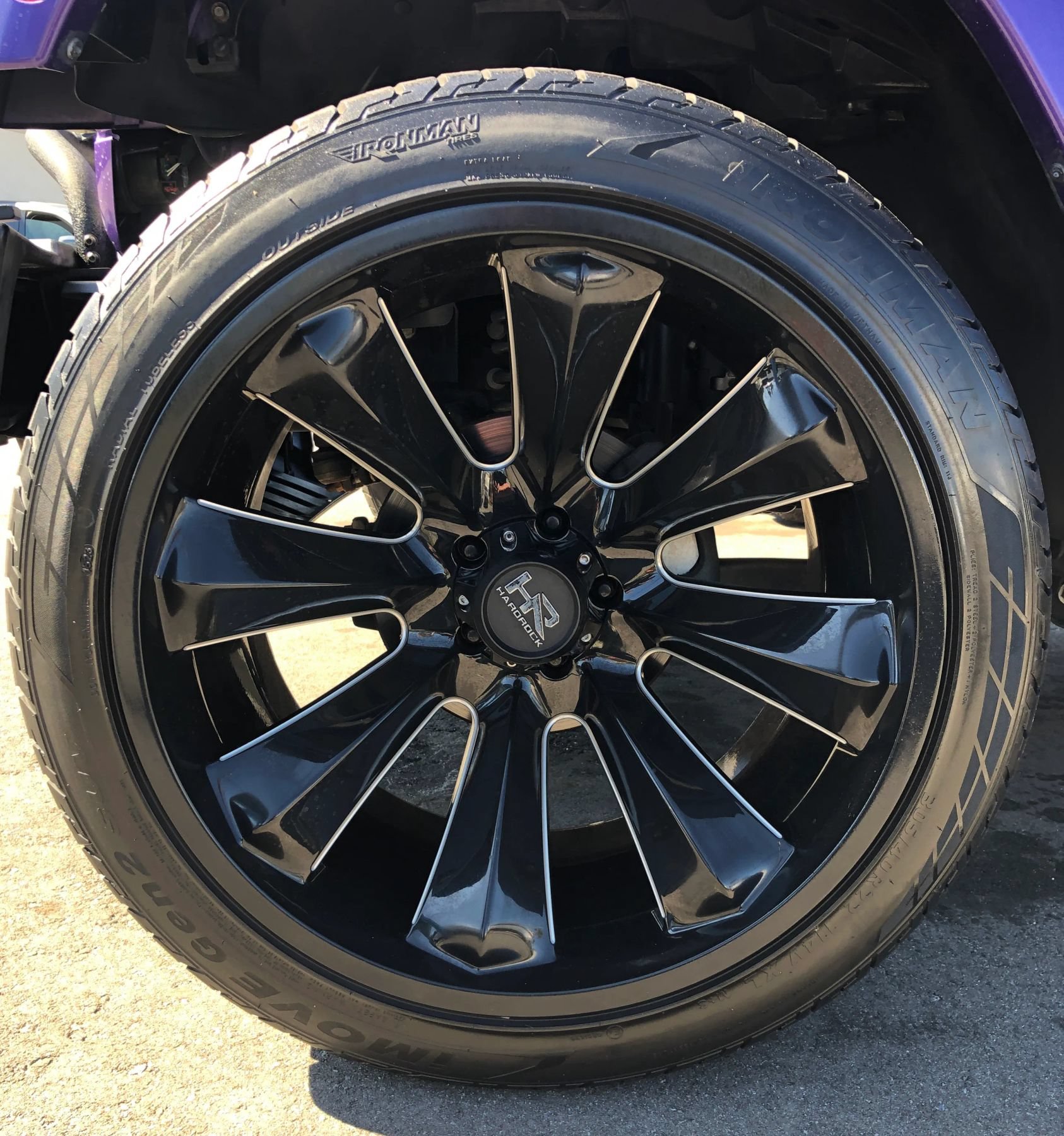 Used 2017 Jeep Wrangler Unlimited Sahara AWD/4WD image 10
