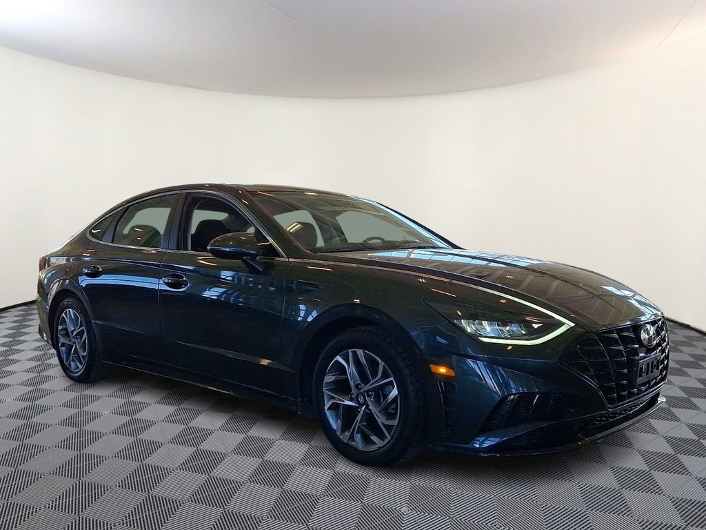 Used 2022 Hyundai Sonata SEL w/ Winter Weather Package