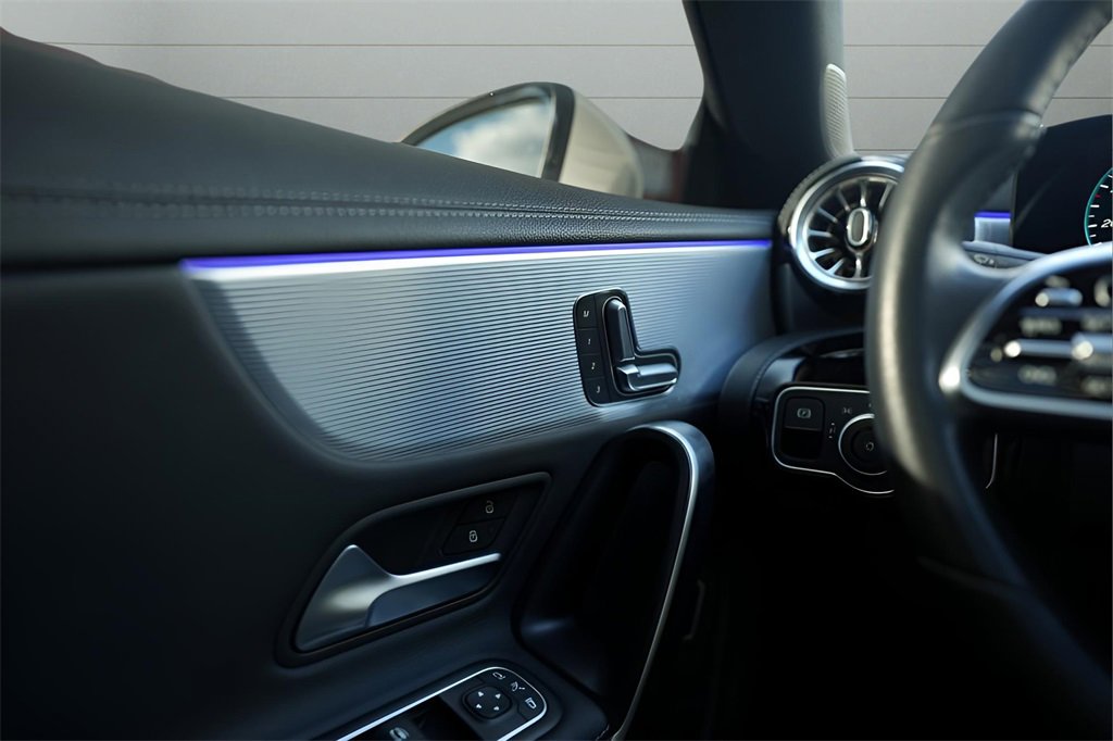 Used 2023 Mercedes-Benz CLA 250 image 40