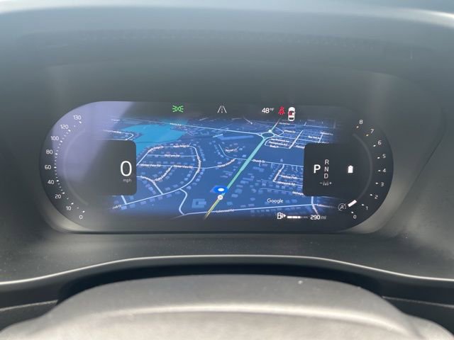 Certified 2025 Volvo XC40 B5 Plus image 20