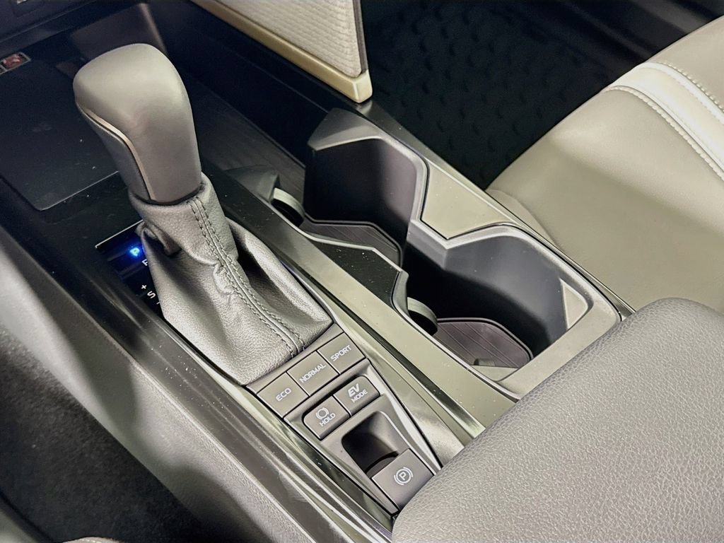 New 2026 Toyota Camry SE AWD/4WD image 16