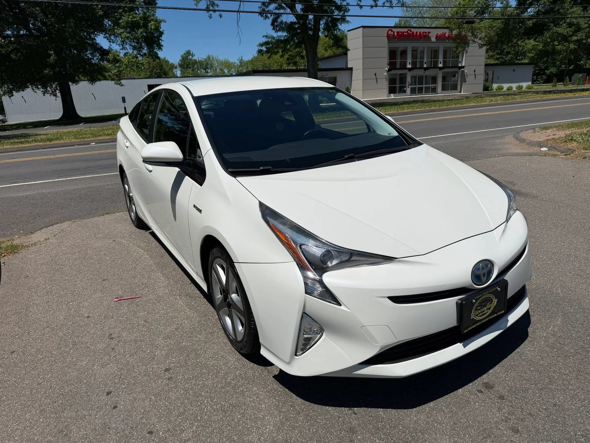 Used 2016 Toyota Prius Three Touring FWD image 3