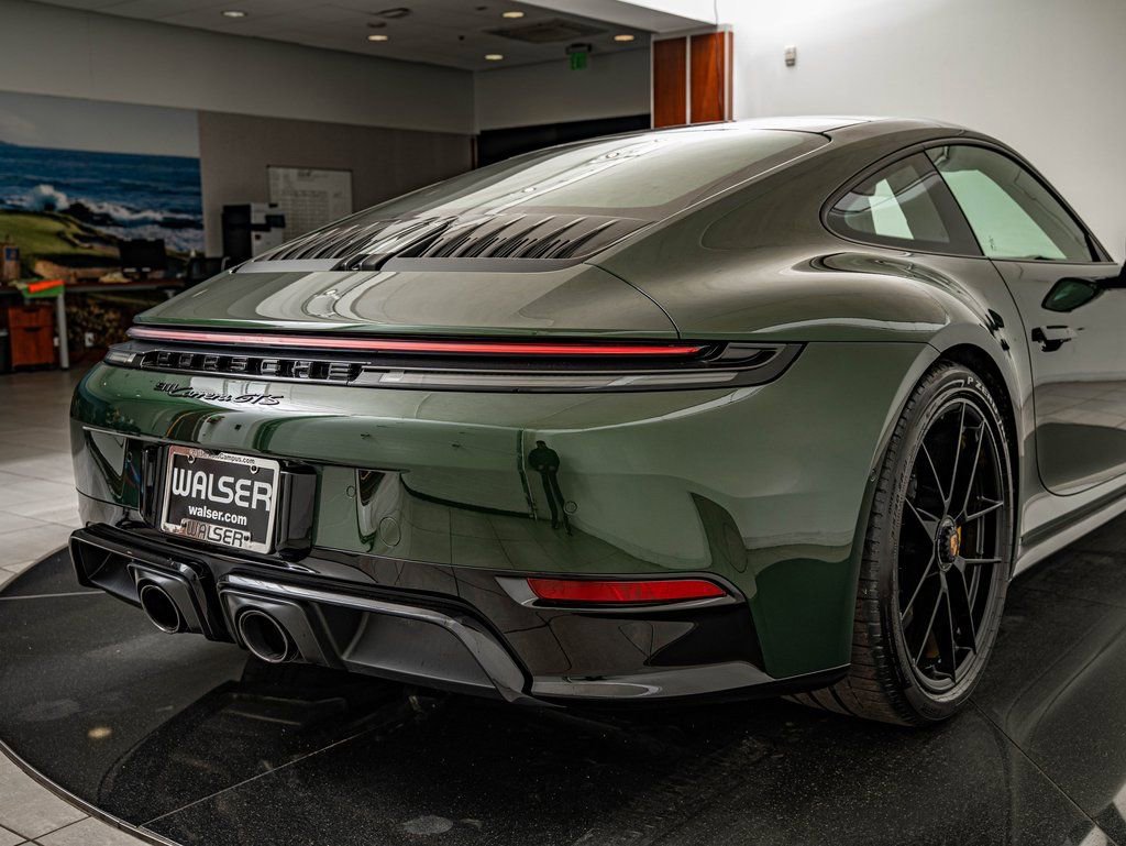 Certified 2026 Porsche 911 Carrera GTS image 24