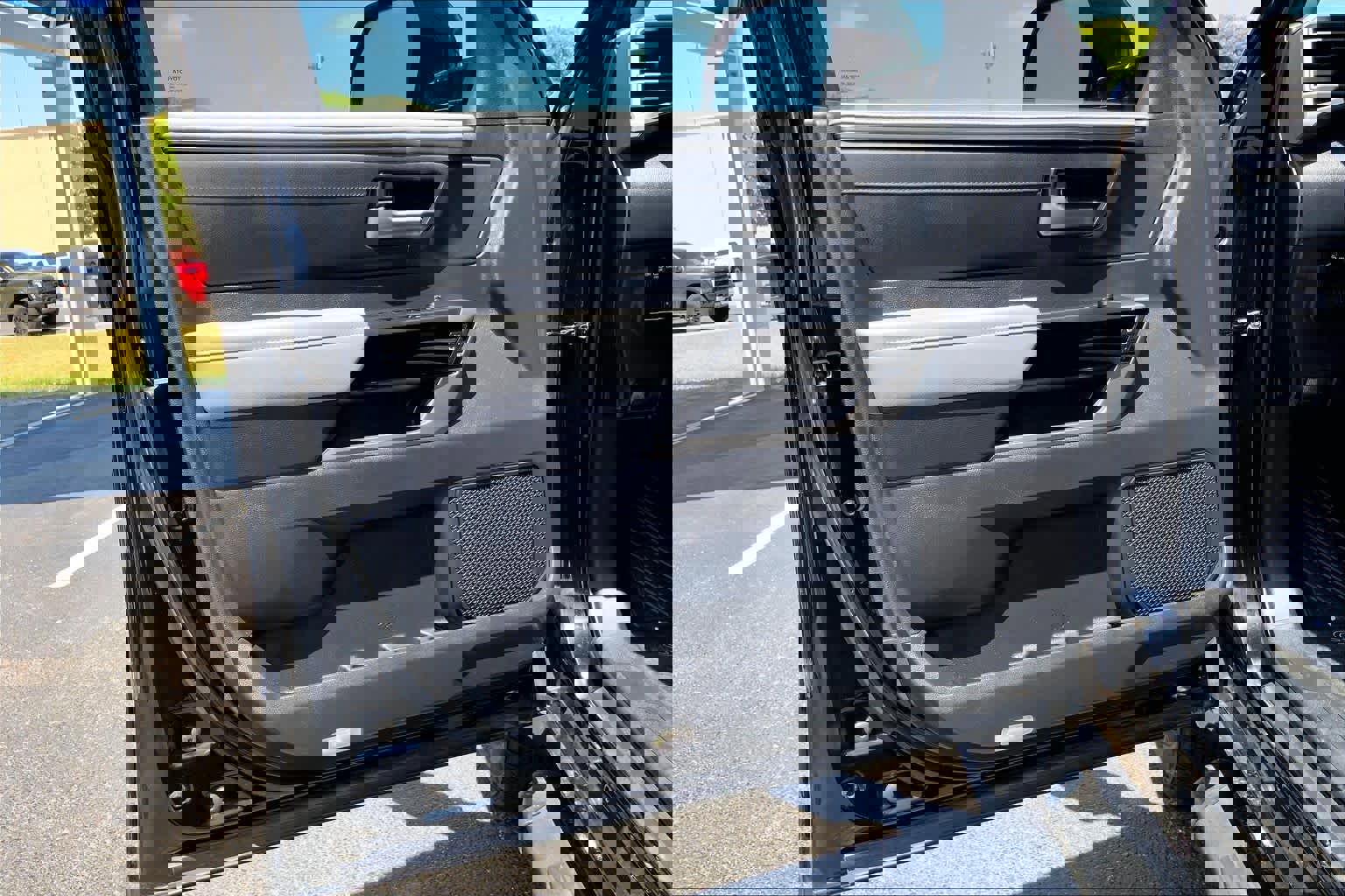 Used 2024 Toyota Tundra Limited w/ Power Package AWD/4WD image 22