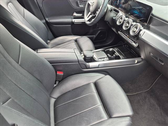 Used 2021 Mercedes-Benz GLB 250 image 20