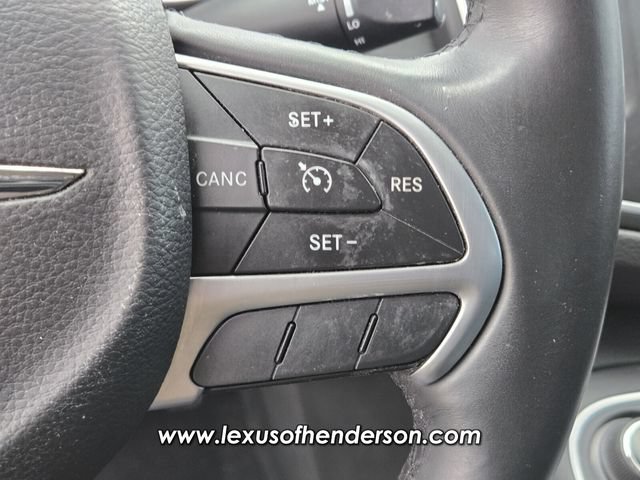 Used 2015 Chrysler 200 Limited w/ Convenience Group FWD image 23