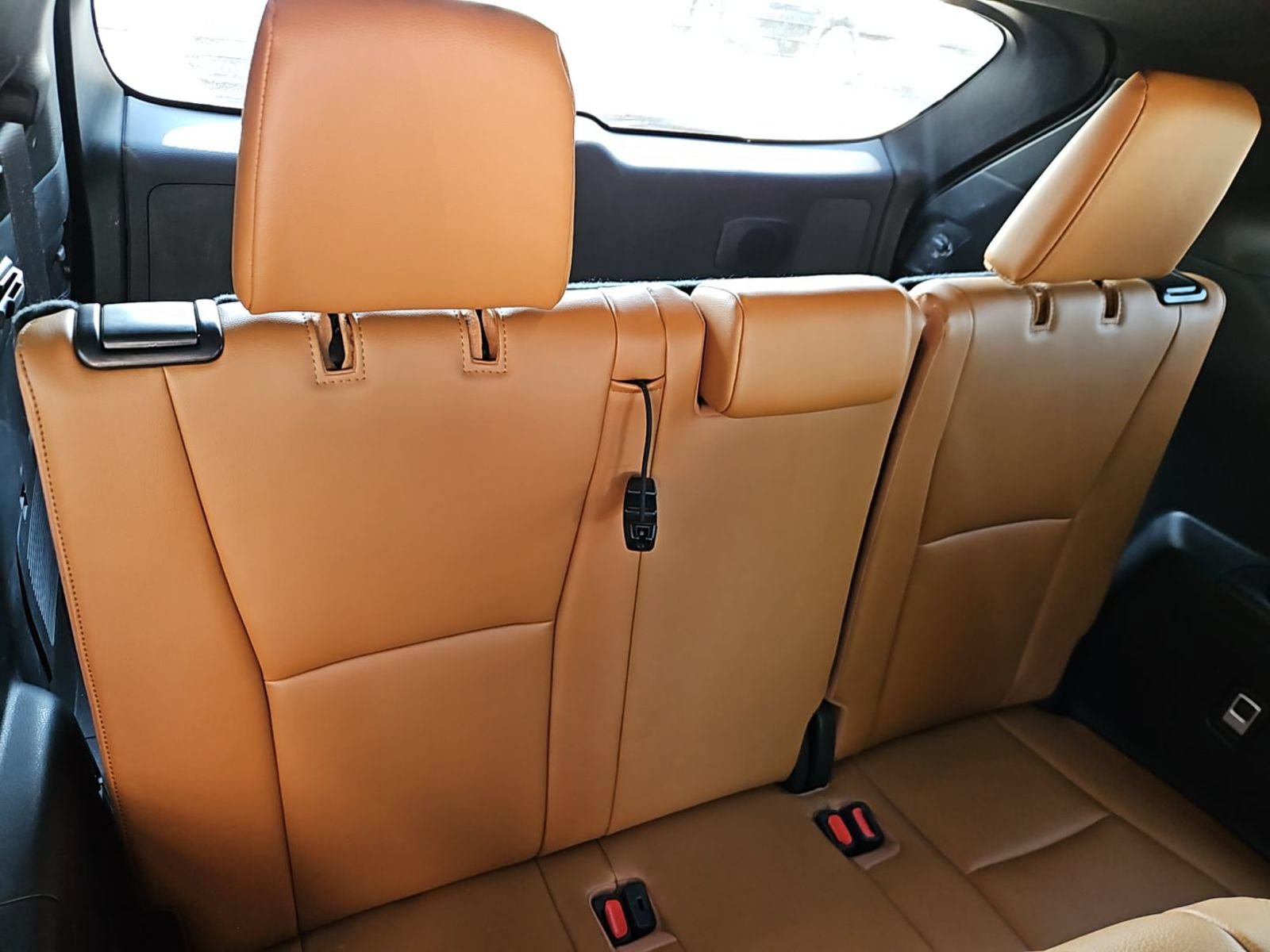 Used 2023 Toyota Highlander Limited AWD/4WD image 10