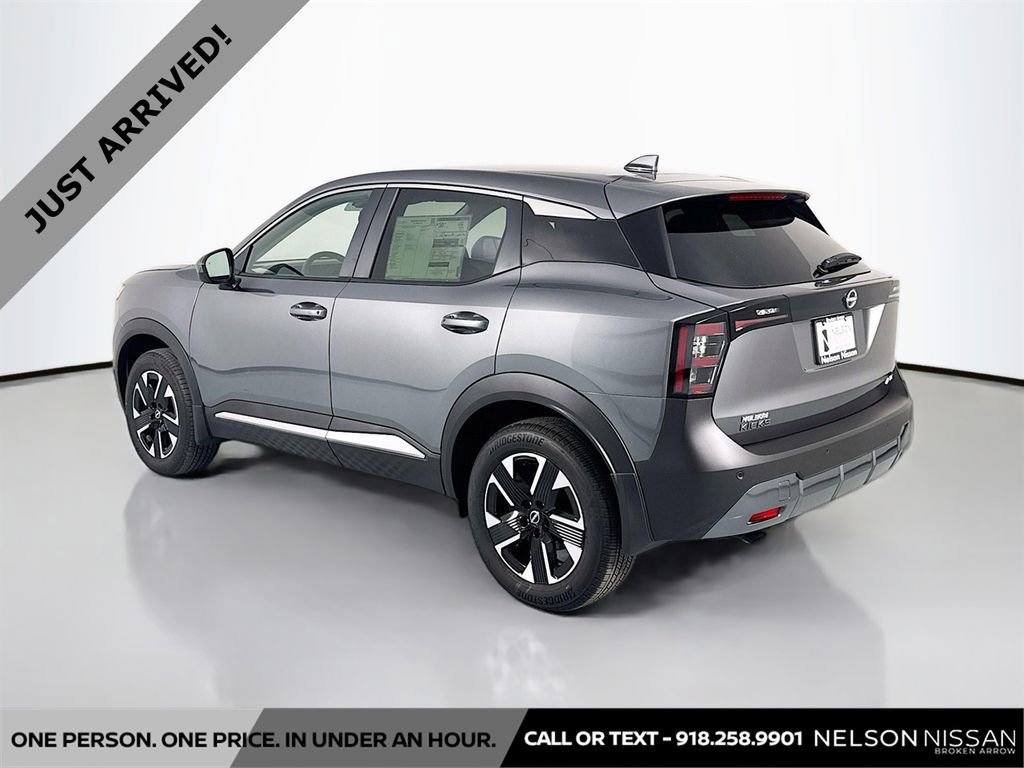 Certified 2025 Nissan Kicks SV image 7