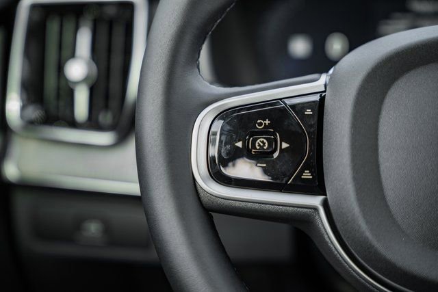 Used 2026 Volvo XC90 B6 Ultra w/ Protection Package Premier AWD/4WD image 25