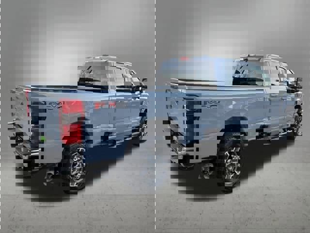 Used 2025 Ford F350 Lariat w/ FX4 Off-Road Package image 5