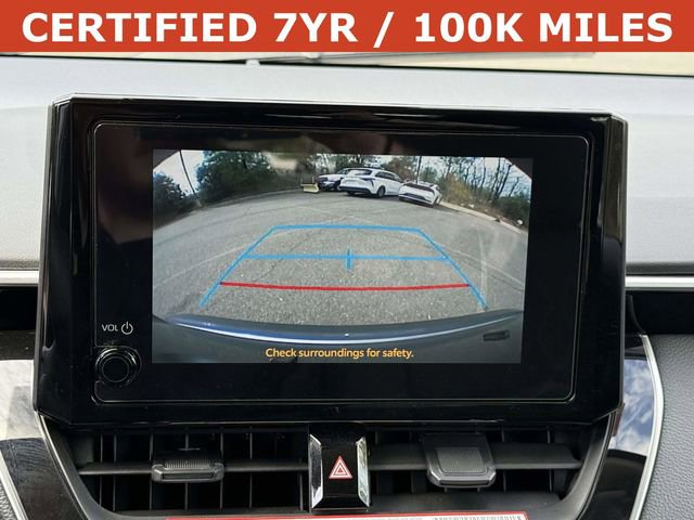 Used 2025 Toyota Corolla LE FWD image 21