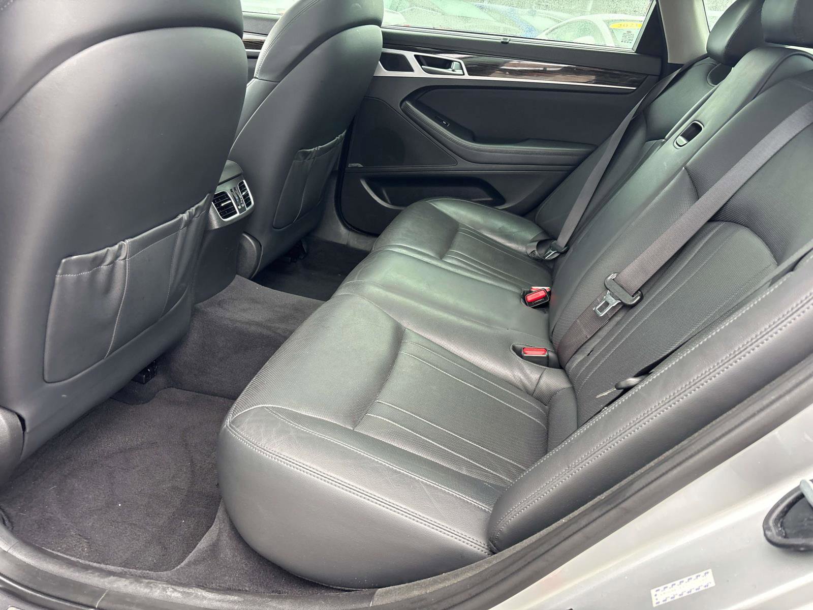 Used 2015 Hyundai Genesis 3.8 w/ Option Group 02 image 10