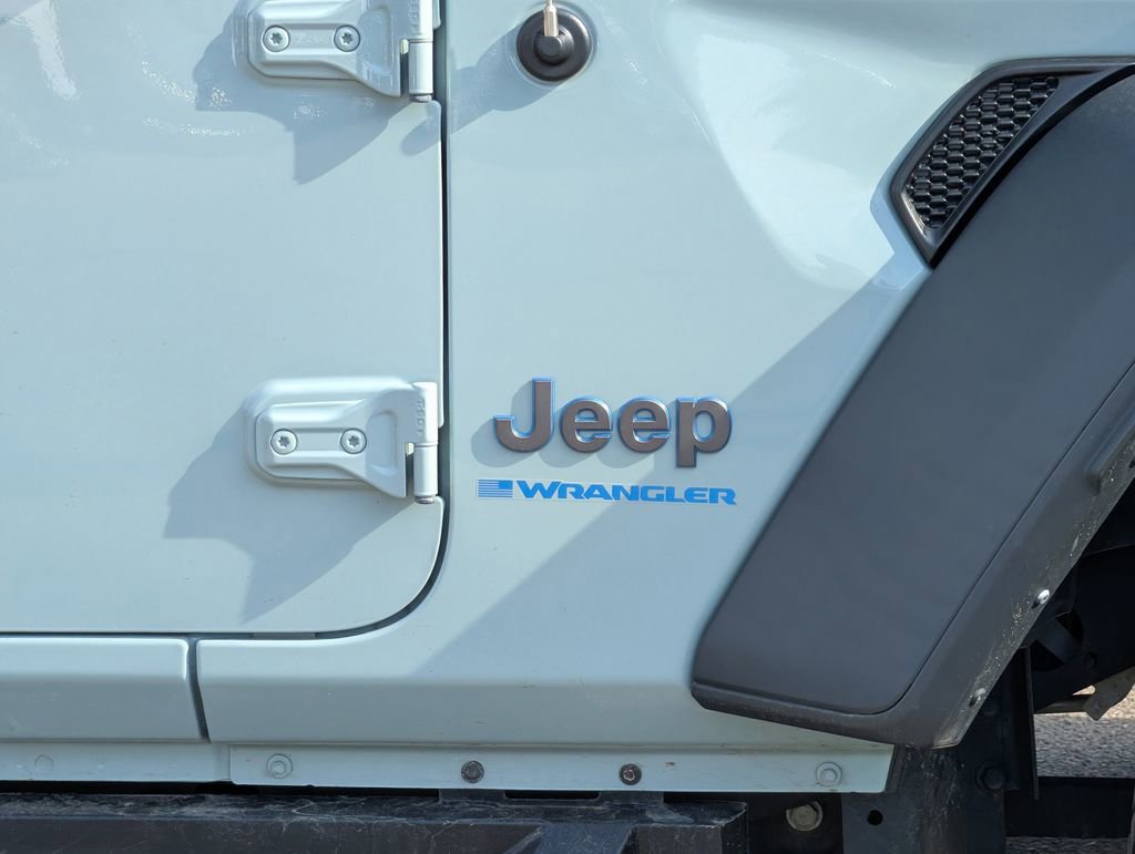 Used 2023 Jeep Wrangler Unlimited w/ Cold Weather Group image 53