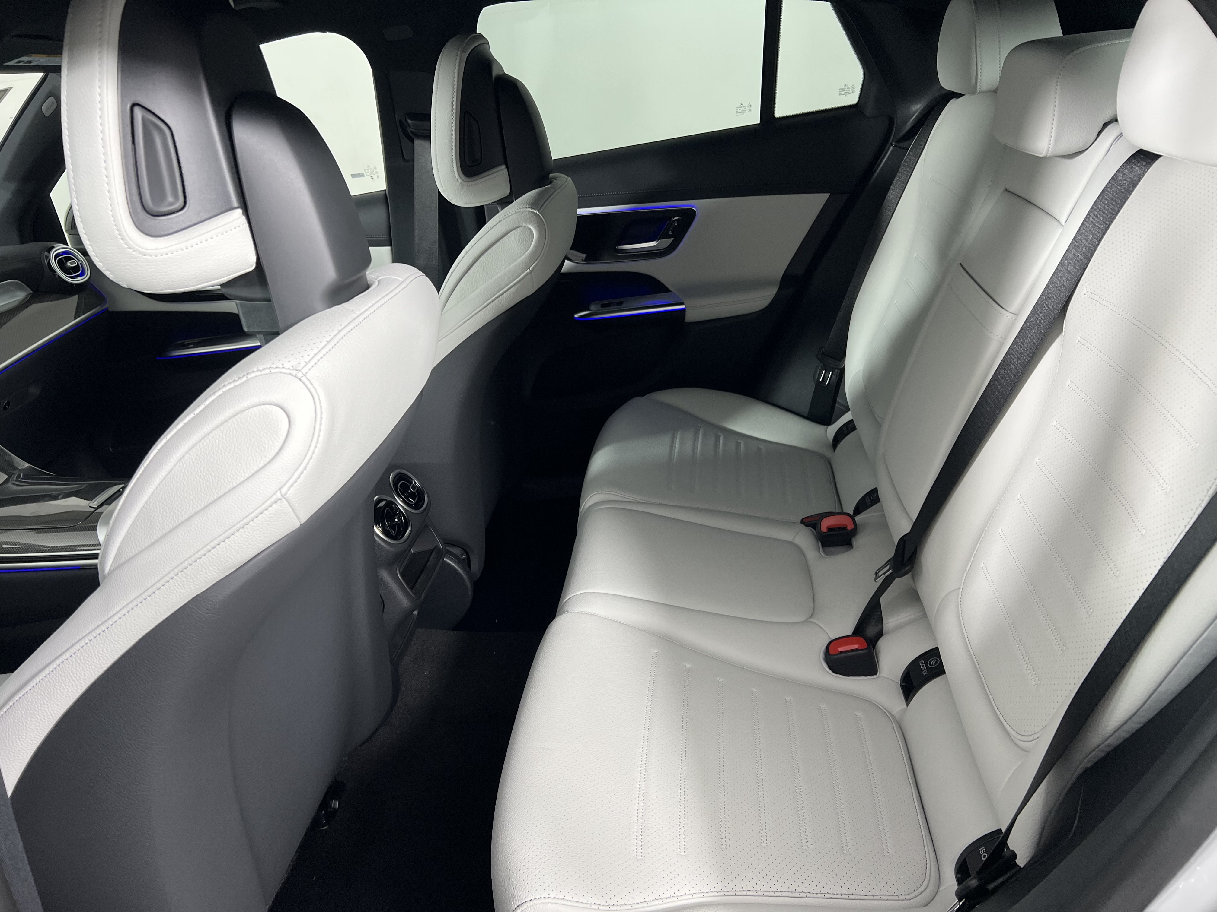 New 2027 Mercedes-Benz GLC 300 4MATIC image 18