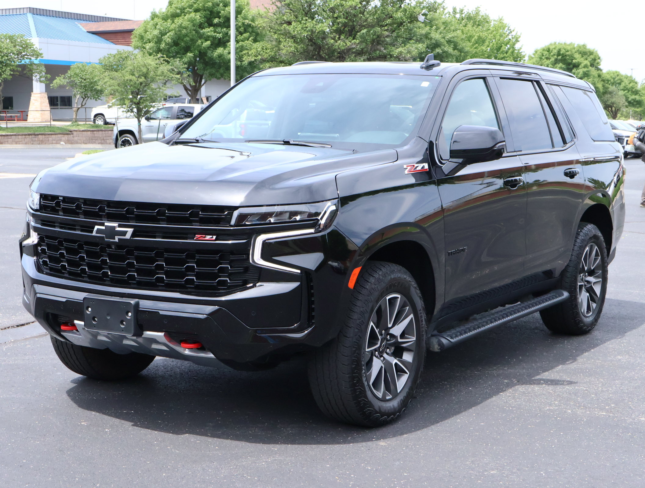 Used 2024 Chevrolet Tahoe Z71 w/ Z71 Off-Road Package AWD/4WD image 35
