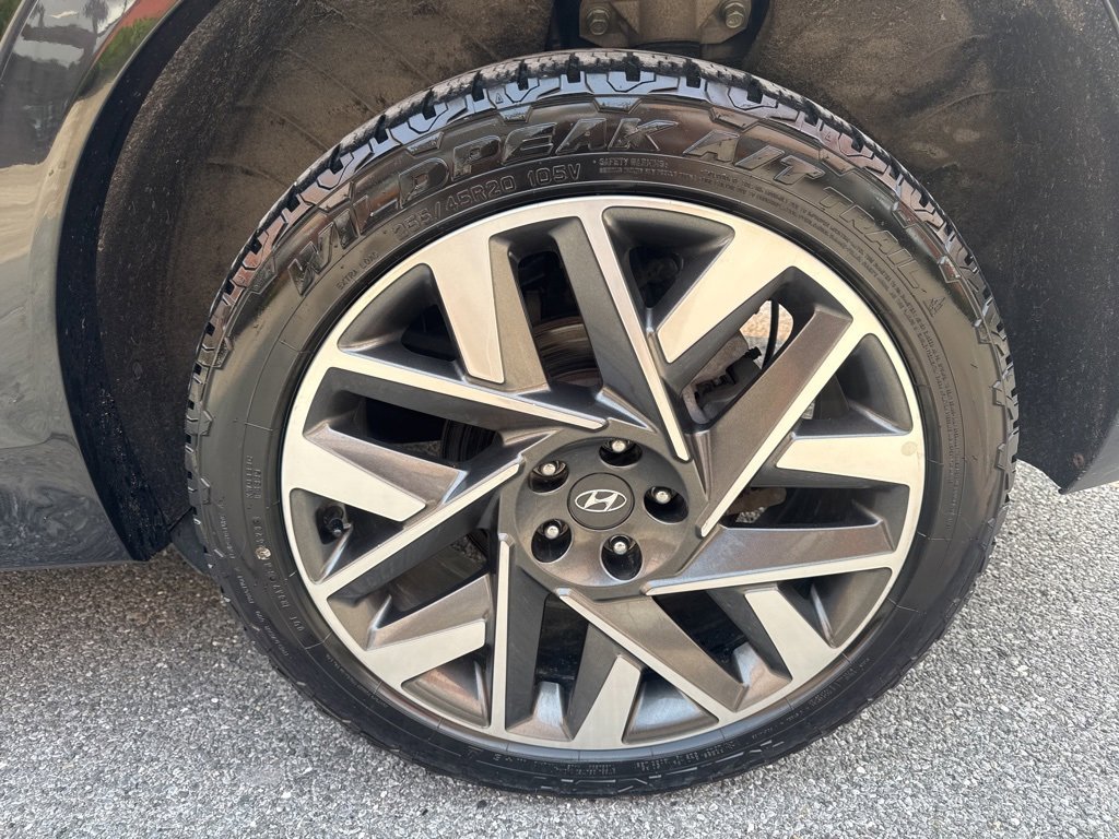 Used 2022 Hyundai Santa Fe Calligraphy image 11
