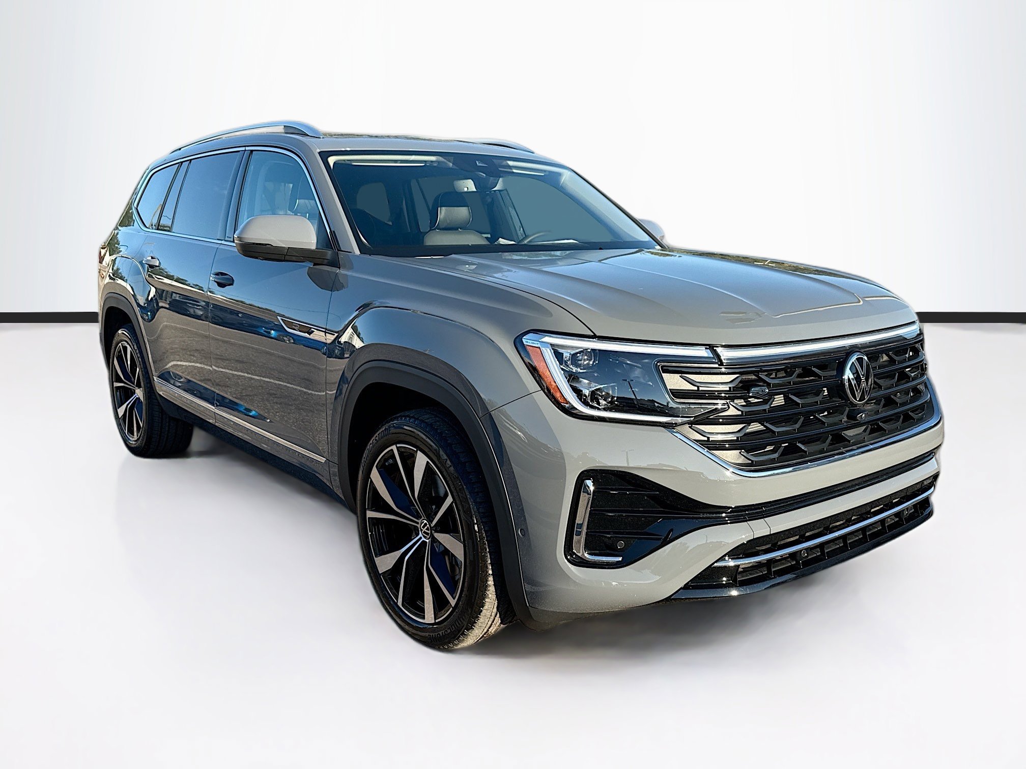 New 2026 Volkswagen Atlas SEL Premium R-Line image 1